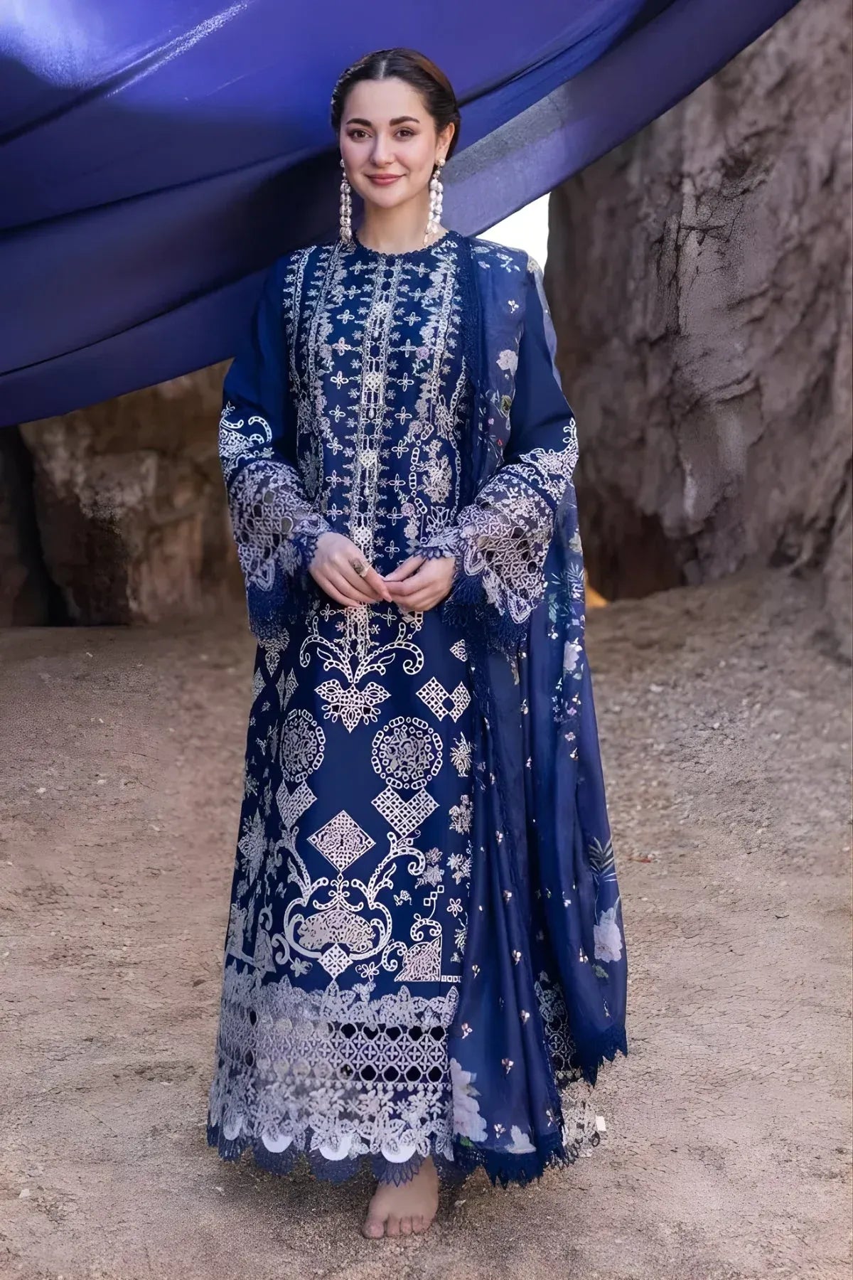 3PC EMBROIDERED LAWN SUIT - SR-738
