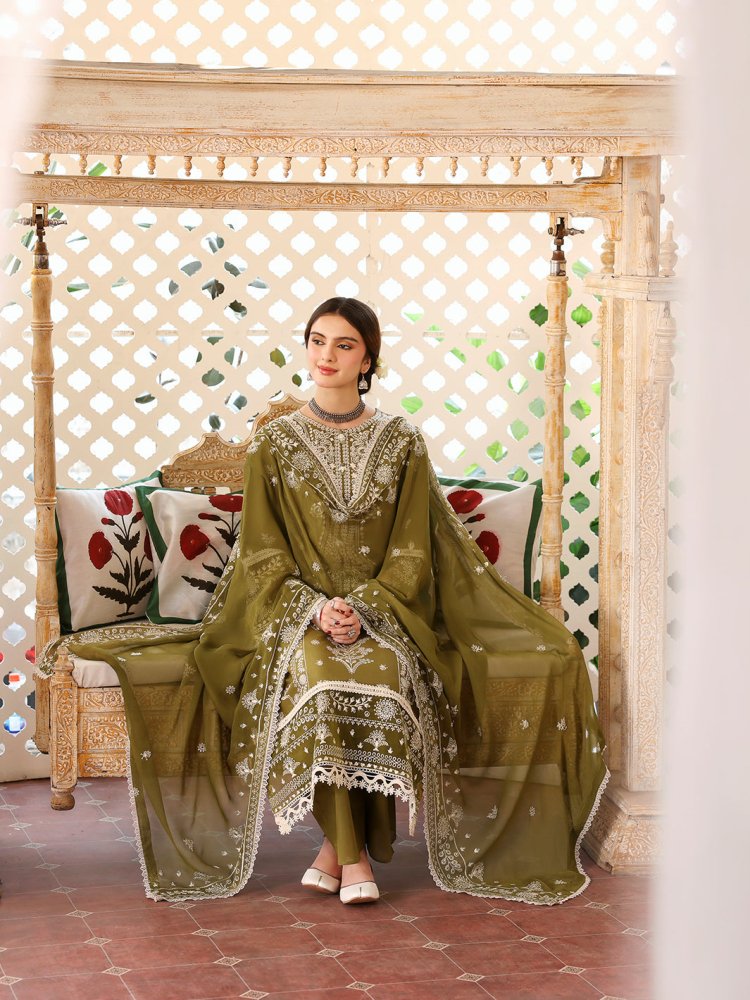 3PC EMBROIDERED LAWN SUIT - SR - 471 - Rangoli Store