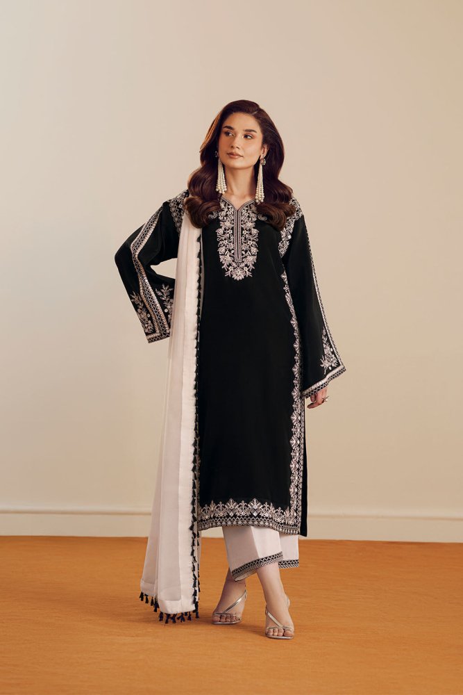 3PC EMBROIDERED LAWN SUIT - SR - 694 - Rangoli Store